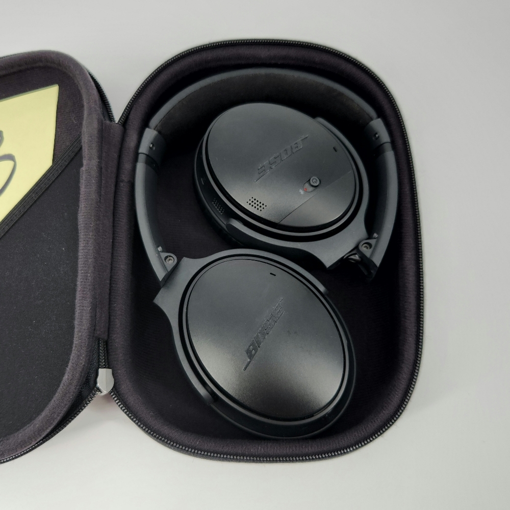 Bose QuietComfort 35 II Wireless Noise Cancelling Headphones - Black w/ Case #3